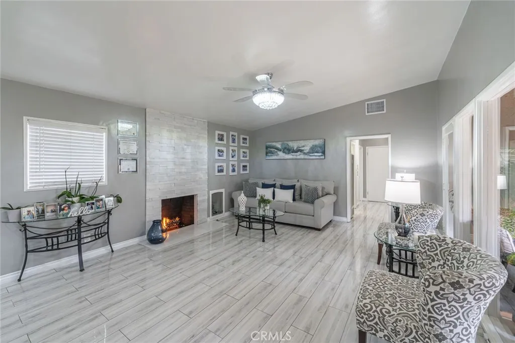 Additional image 9 of 1644 E Poppy Street, Long Beach, CA 90805