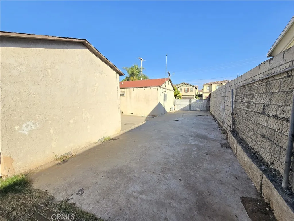 Additional image 41 of 984 Thermal Ave, San Diego, CA 92154