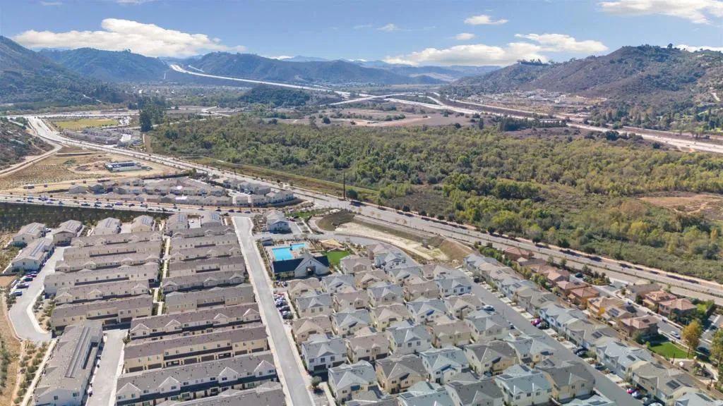 Property image for 212 Perennial Place, Fallbrook, CA 92028