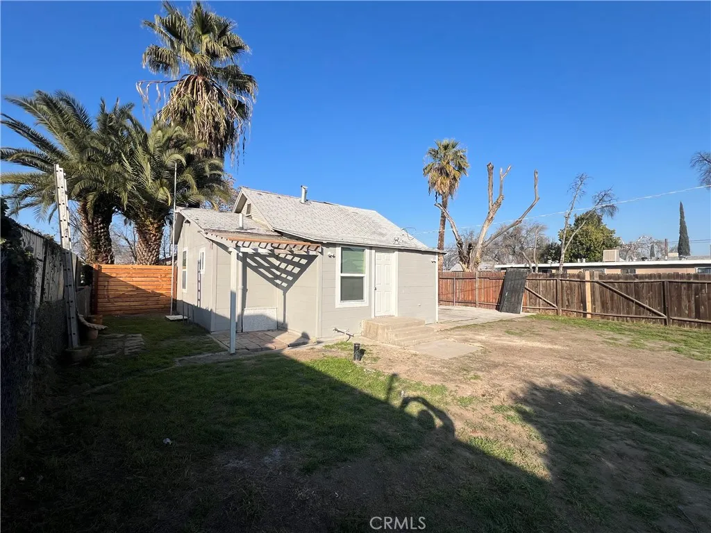 Additional image 16 of 2258 E Clay Ave, Fresno, CA 93701