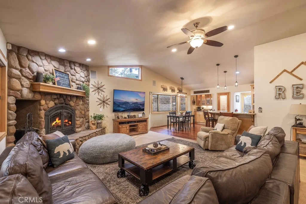 Additional image 5 of 842 Silver Tip Dr, Big Bear Lake, CA 92315