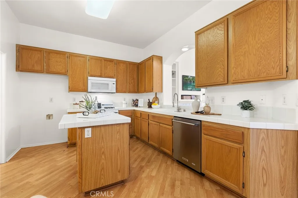 Additional image 13 of 39847 Cote D Azure Dr, Murrieta, CA 92563