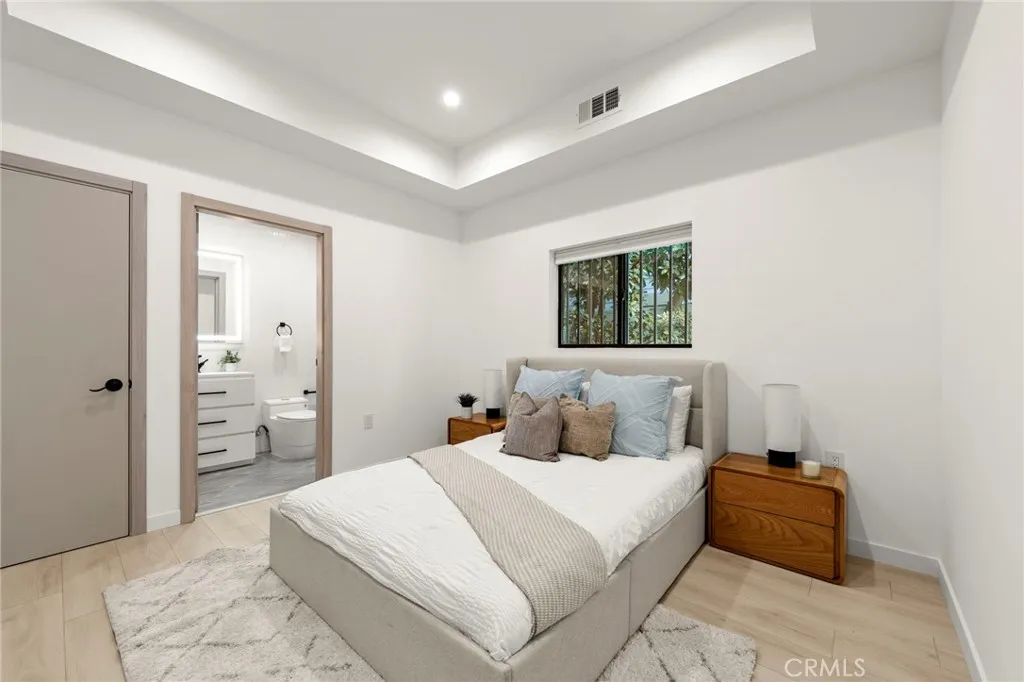 Additional image 85 of 4252 Shadyglade, Studio City, CA 91604