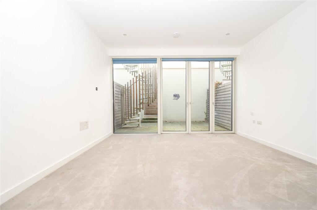 Additional image 14 of London Road, St. Albans, Hertfordshire