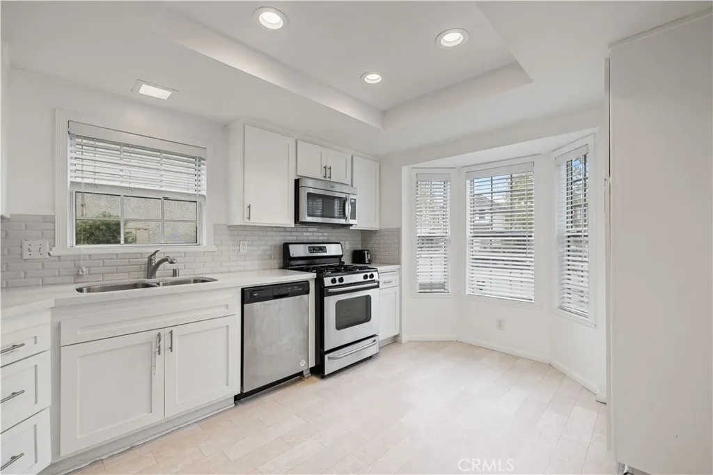 Additional image 3 of 26938 Terri Drive, Canyon Country, CA 91351