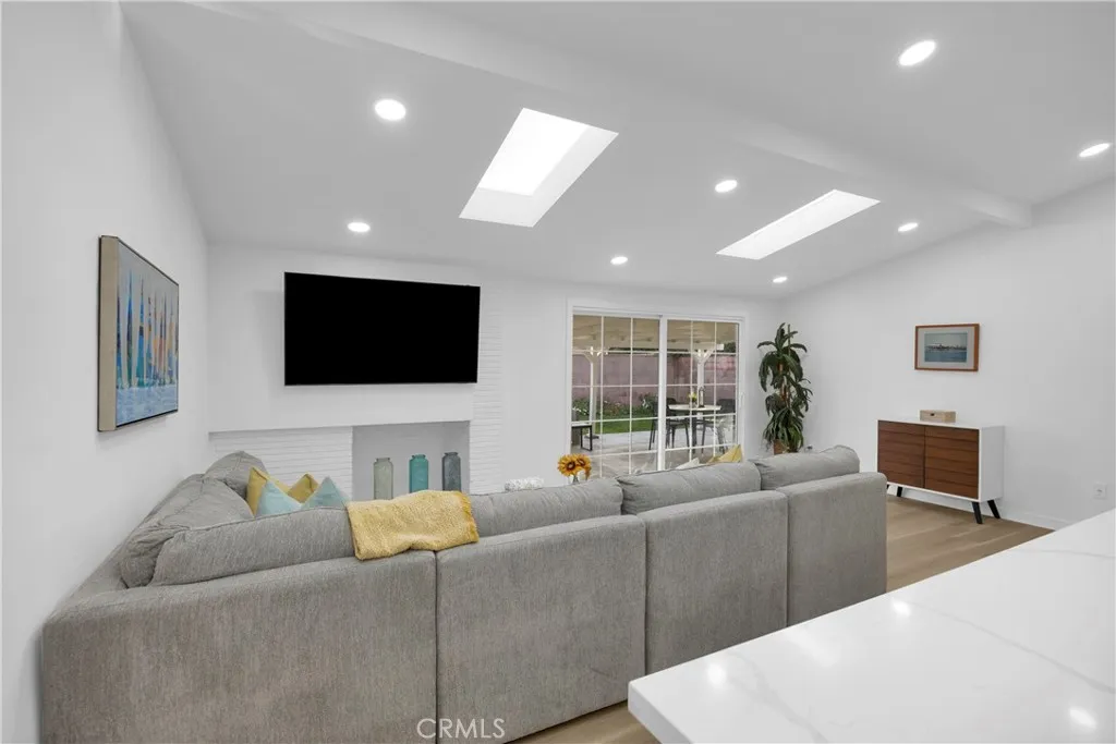 Additional image 10 of 5884 Los Encinos St, Buena Park, CA 90620