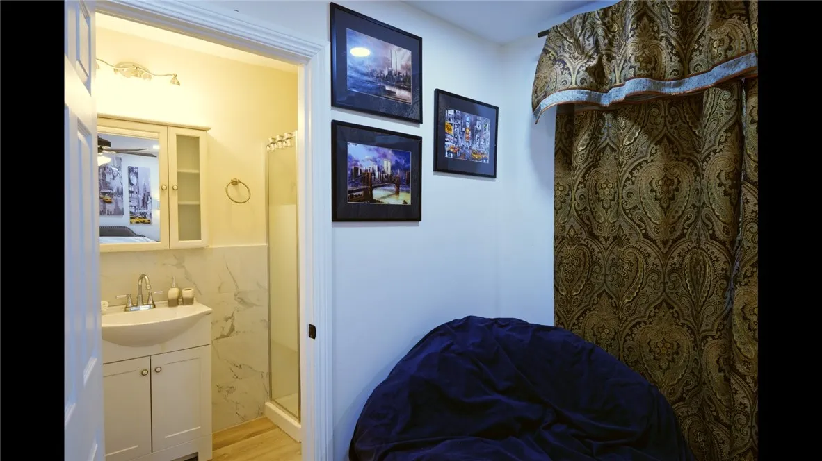 Additional image 91 of 3206 Candlewood Drive, Bakersfield, CA 93306