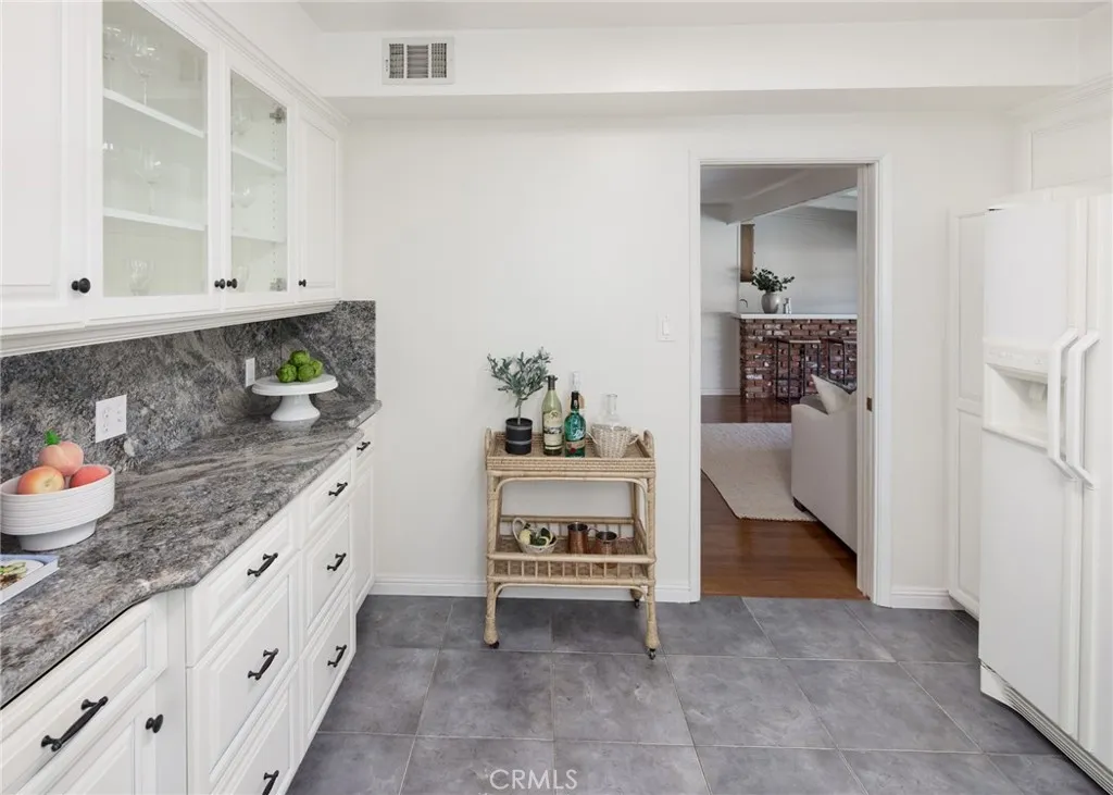 Additional image 8 of 1261 E Maple Ave, El Segundo, CA 90245