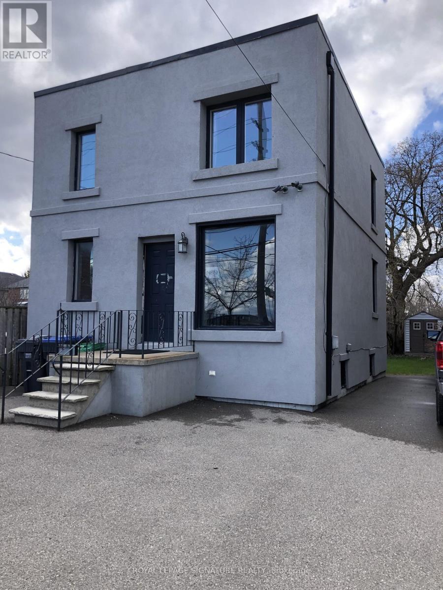 Property image for UPPER - 899 LAKESHORE ROAD E|Mississauga (Lakeview), Ontario L5E1E2