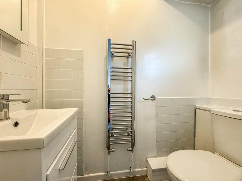 Additional image 4 of Shepherds Way, Harpenden, AL5