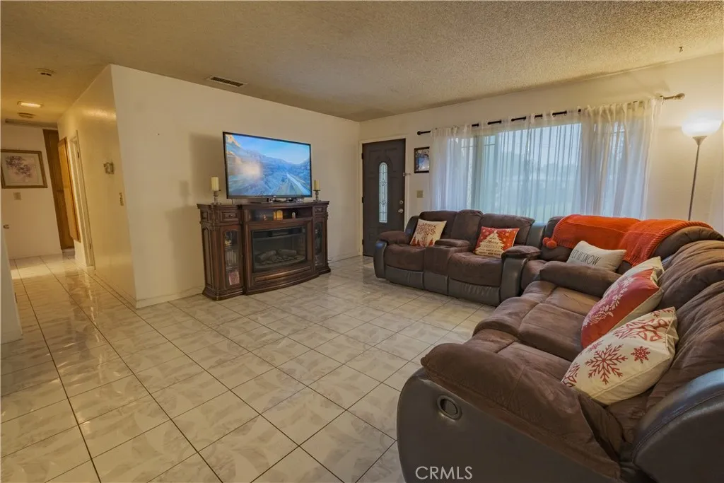 Additional image 14 of 10768 Campbell Avenue, Riverside, CA 92505
