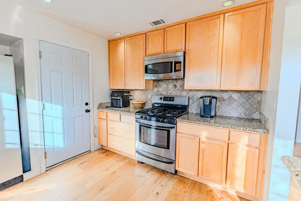 Additional image 15 of 425 8th St, Imperial Beach, CA 91932