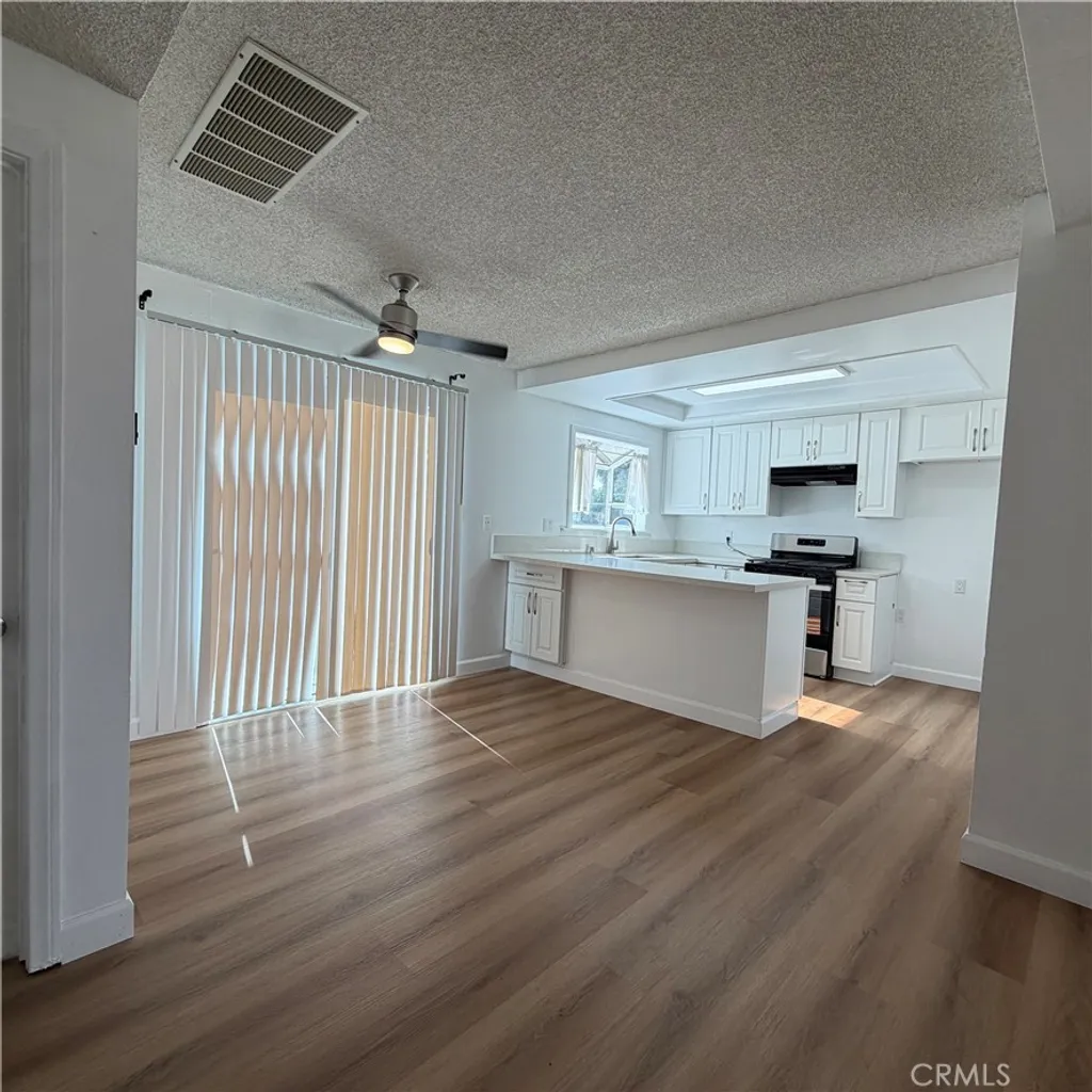 Additional image 3 of 21610 S.Perry Street Unit 8, Carson, CA 90745