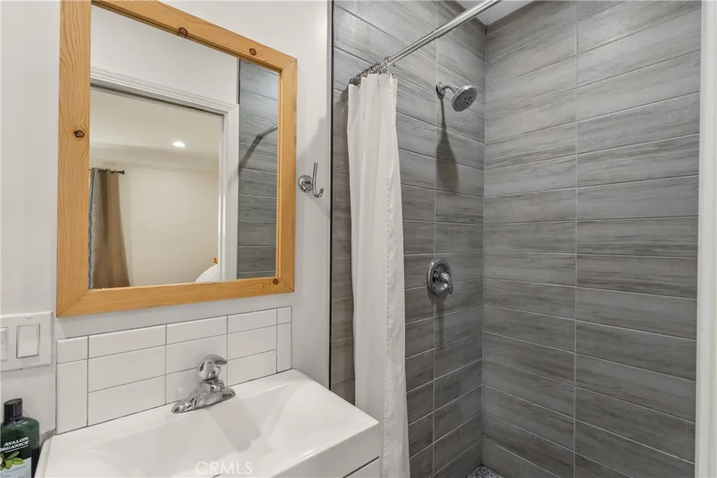 Additional image 16 of 1848 W 78th Pl, Los Angeles, CA 90047