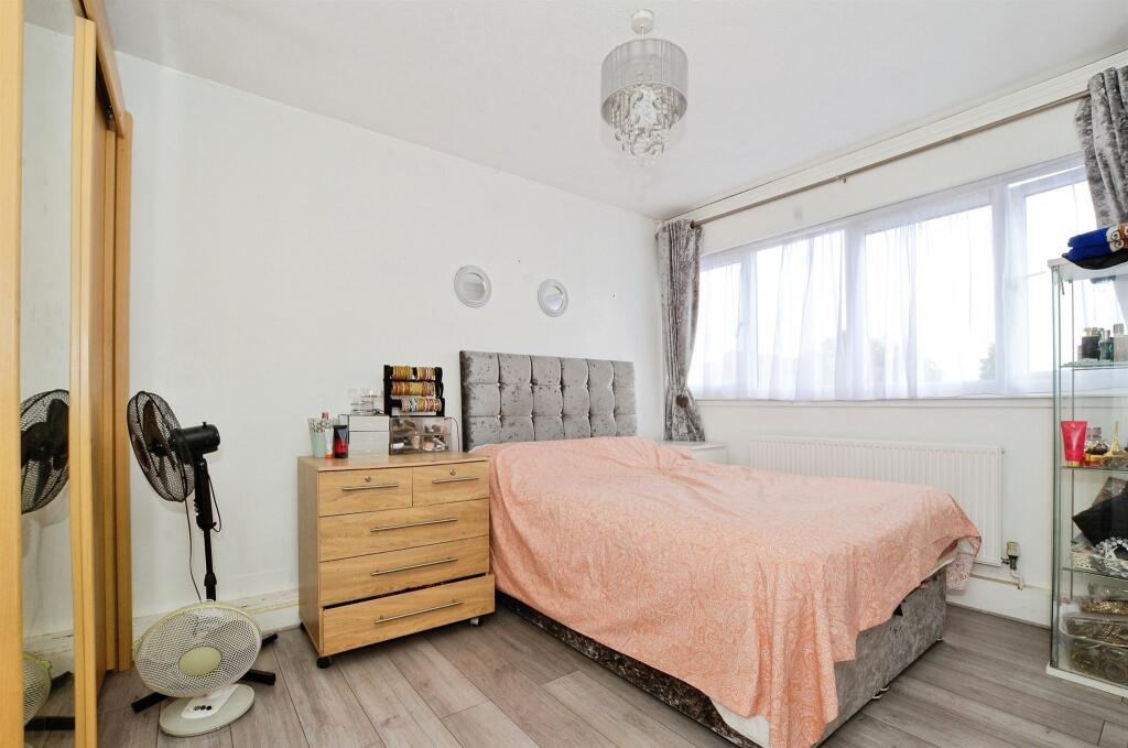 Additional image 8 of Alder Close, Park Street, St. Albans