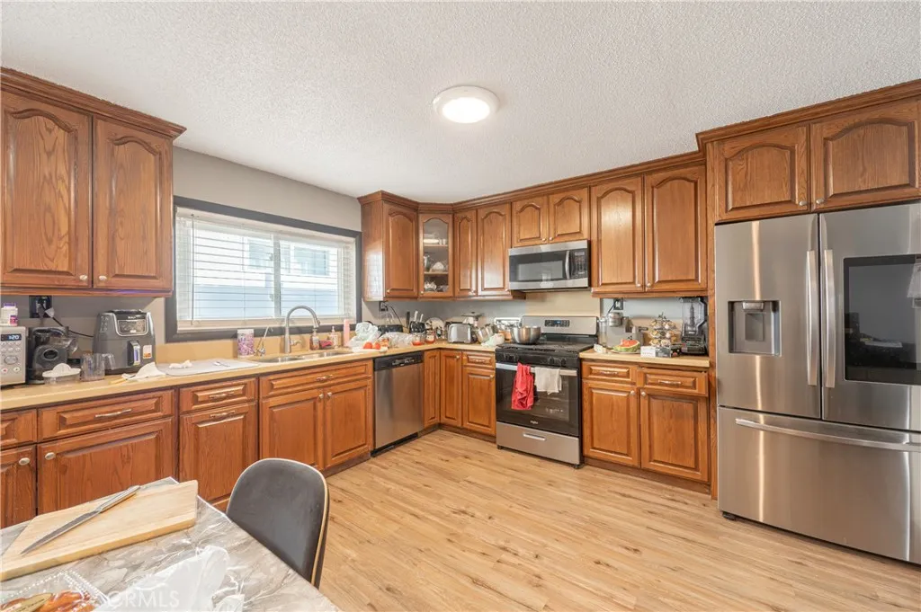 Additional image 65 of 16038 Hartland Street, Van Nuys, CA 91406