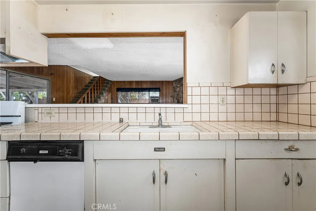 Additional image 47 of 3360 Kallin Avenue, Long Beach, CA 90808