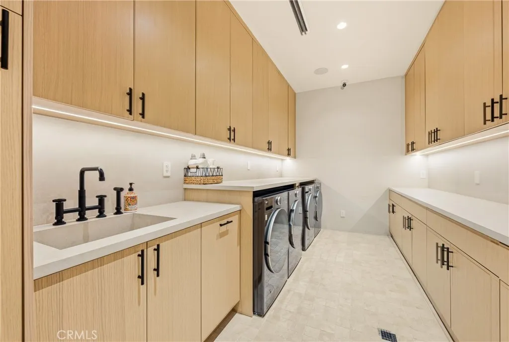 Additional image 35 of 22924 Erwin Street, Woodland Hills, CA 91367