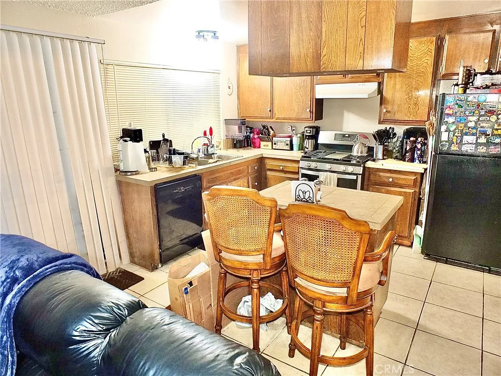 Additional image 14 of 1242 Sultan Cir, Carson, CA 90746