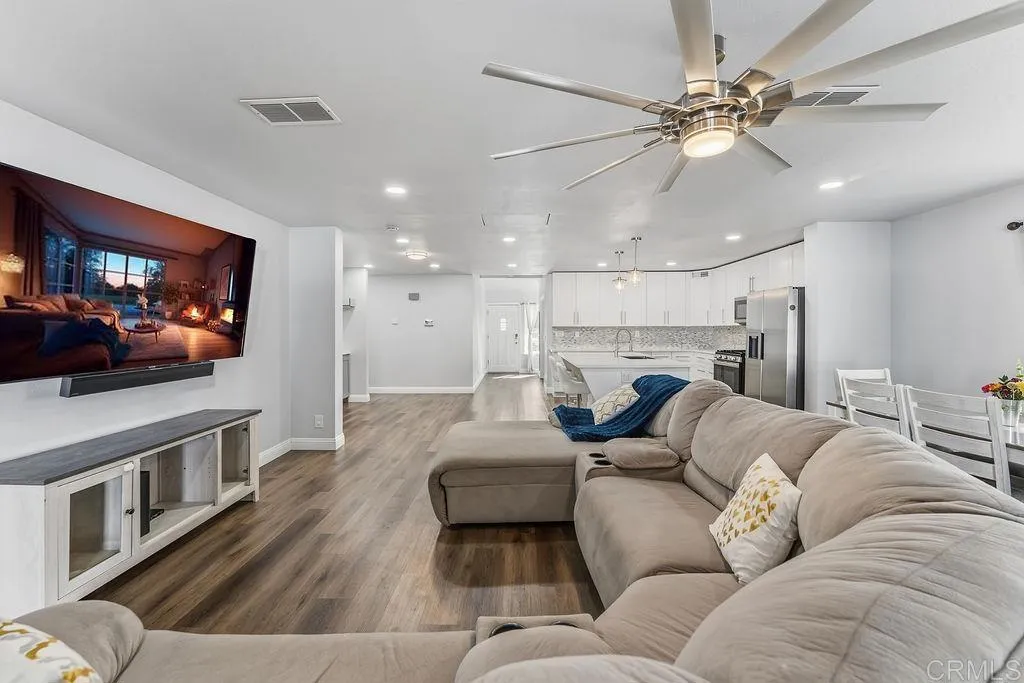 Additional image 72 of 927 Cottonwood Court, Corona, CA 92879