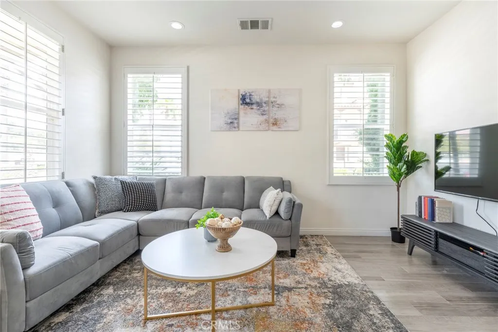 Additional image 42 of 816 E Promenade Unit A, Azusa, CA 91702