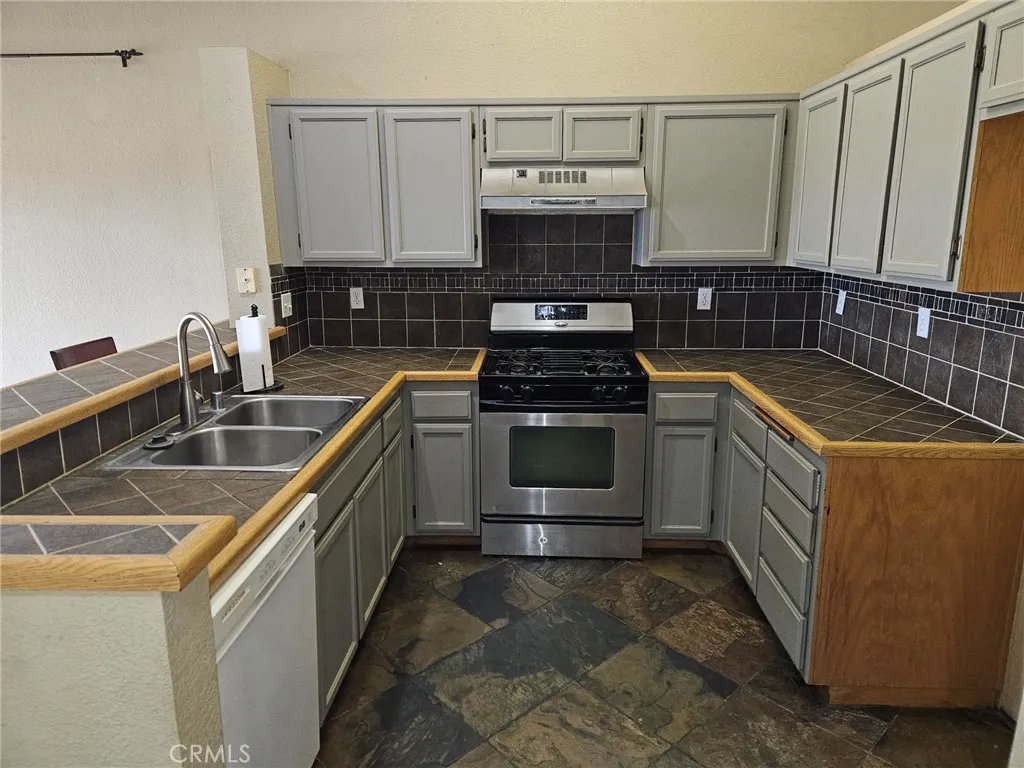 Additional image 6 of 11724 Portola Court, Adelanto, CA 92301