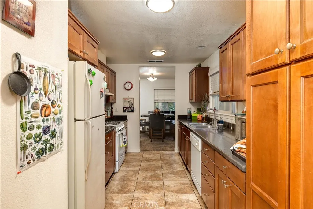 Additional image 14 of 1077 E 8th St, Chico, CA 95928