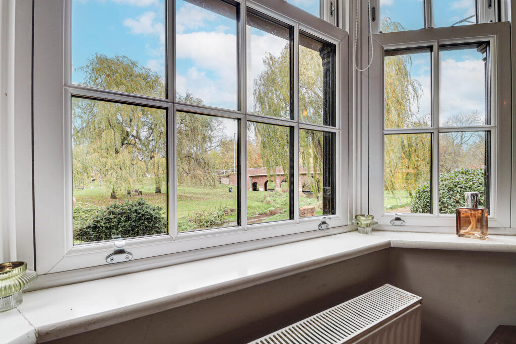 Additional image 16 of Waterside, London Colney, AL2