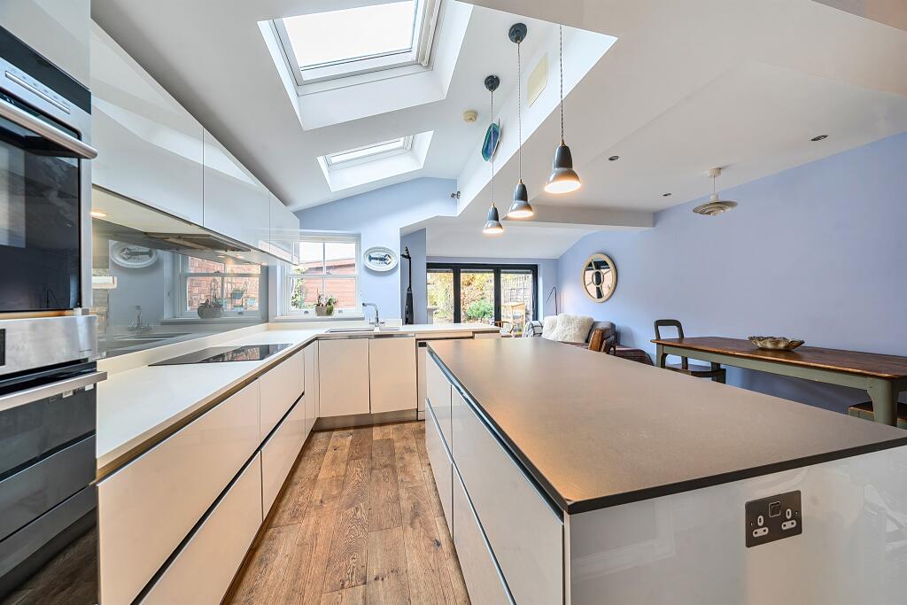 Additional image 11 of Warwick Road, St. Albans