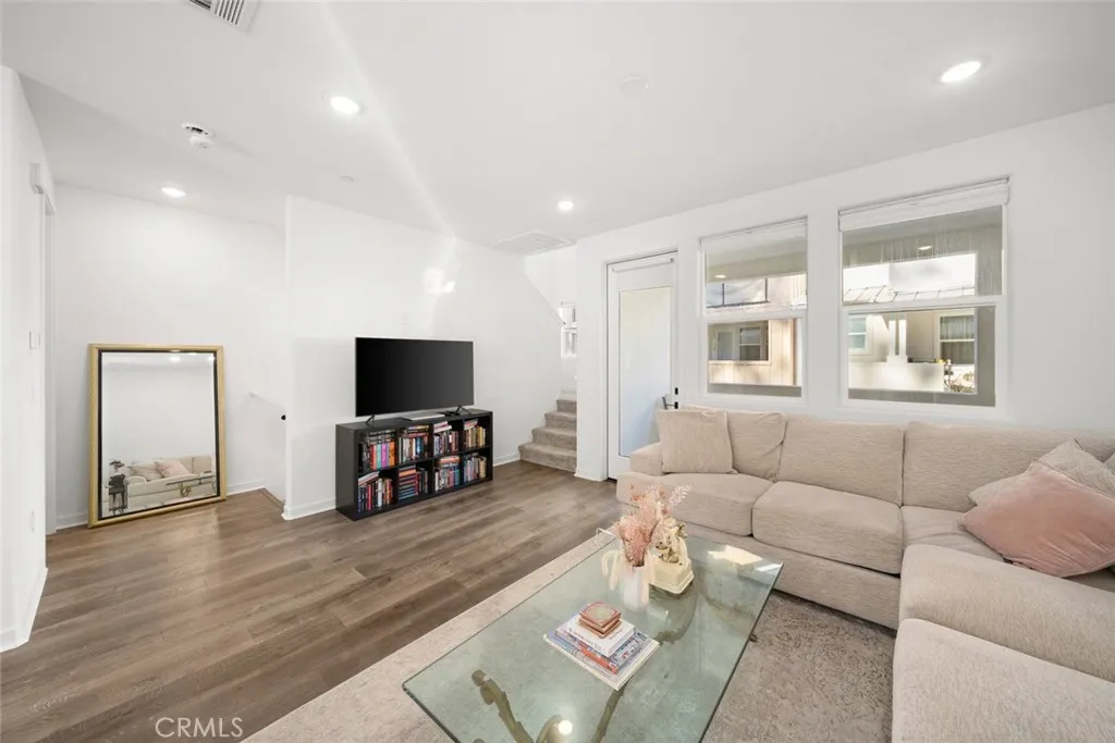 Additional image 4 of 905 Madonna Rd Unit 14, San Luis Obispo, CA 93405