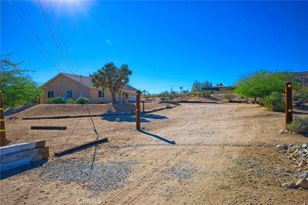 Additional image 3 of 59105 Wilcox Lane, Yucca Valley, CA 92284