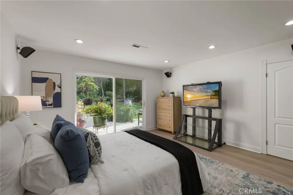 Additional image 98 of 18760 Wells, Tarzana, CA 91356