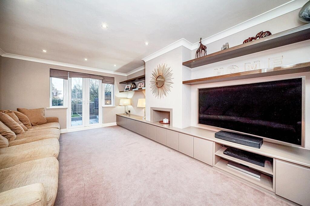 Additional image 2 of Parkfield, Markyate, AL3