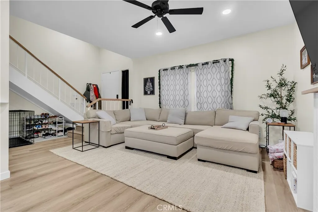 Additional image 4 of 325 E Chapman Ave Unit B, Placentia, CA 92870