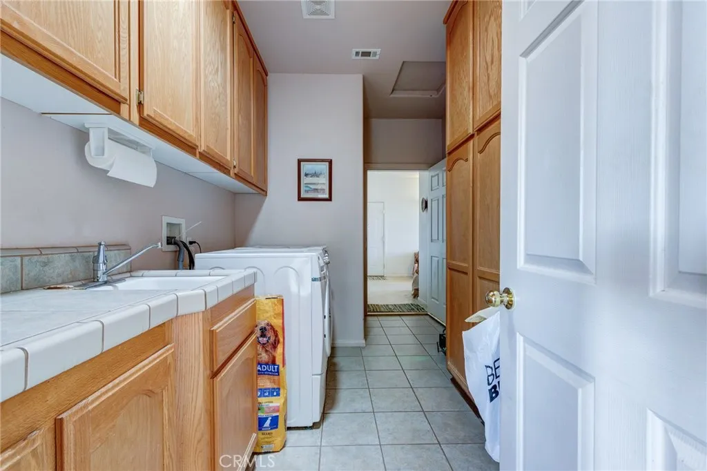 Additional image 43 of 8605 Cantel Court, Oak Hills, CA 92344