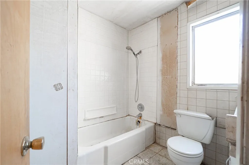 Additional image 57 of 545 W Locust St, Ontario, CA 91762