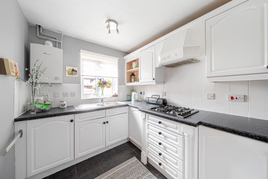 Additional image 3 of The Beeches, Park Street, St. Albans