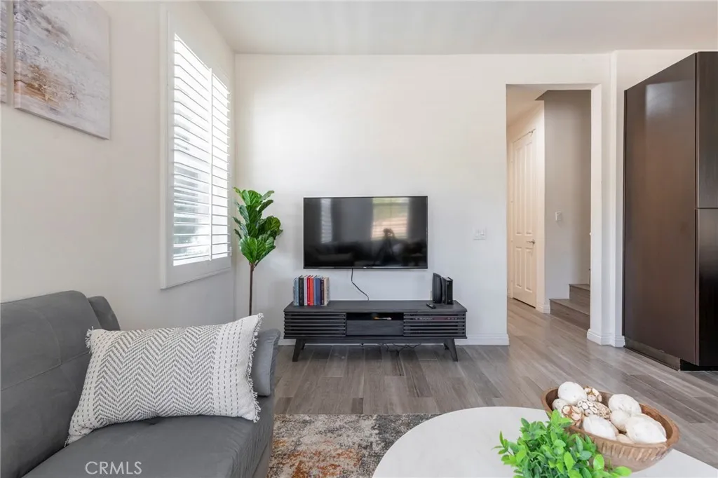 Additional image 96 of 816 E Promenade Unit A, Azusa, CA 91702