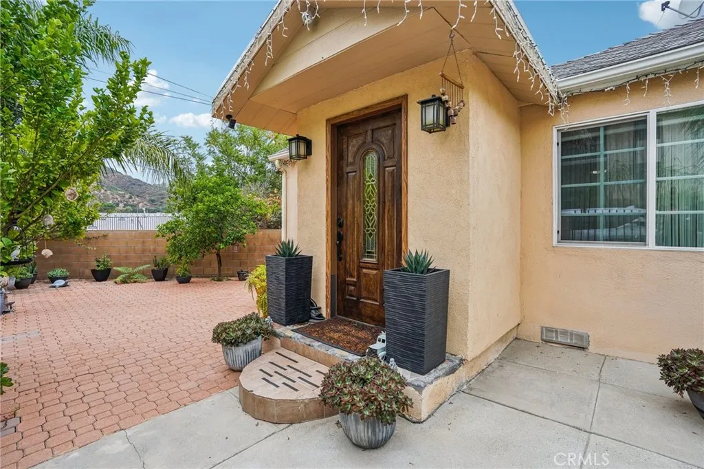 Additional image 2 of 10141 Mcclemont Avenue, Tujunga, CA 91042