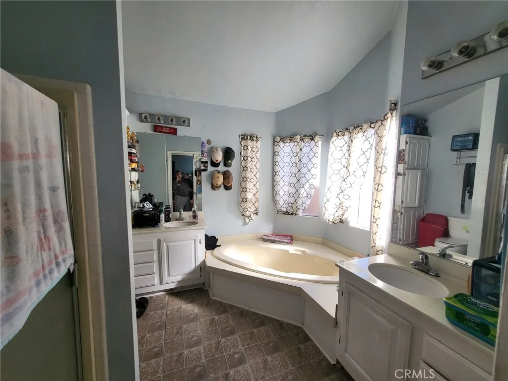 Additional image 24 of 19842 Emerald Creek Drive, Canyon Country, CA 91351