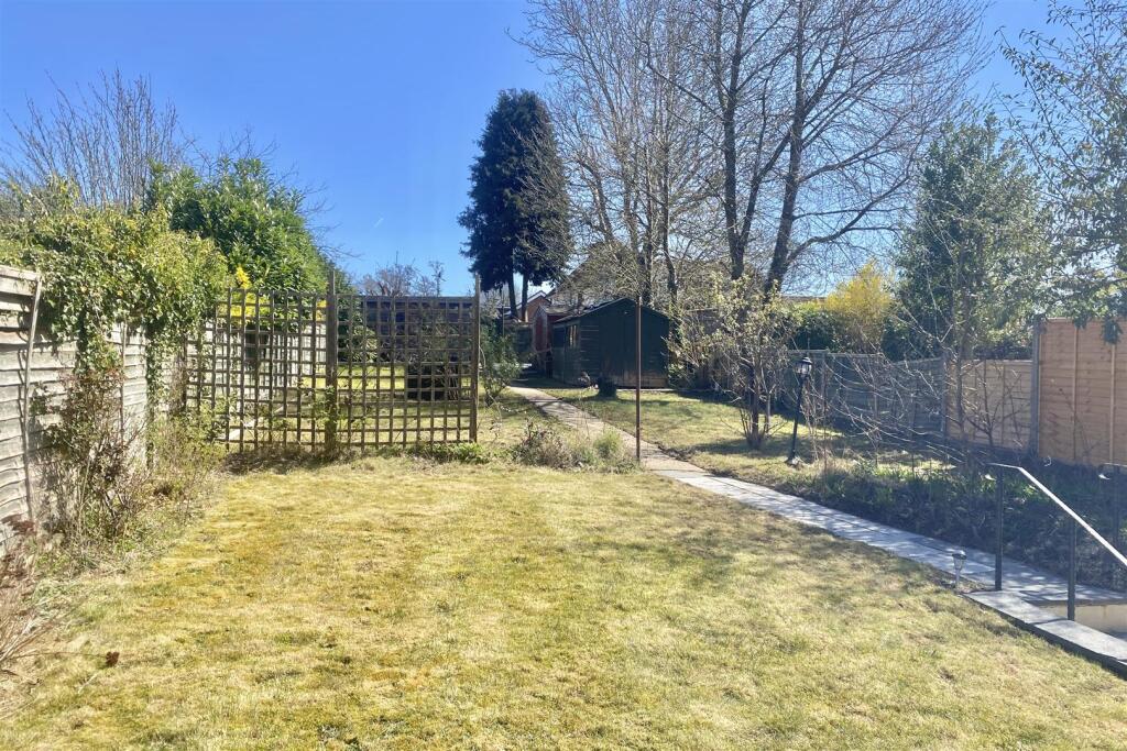 Additional image 5 of ,Mount Drive, Park Street, St. Albans, Hertfordshire, AL2