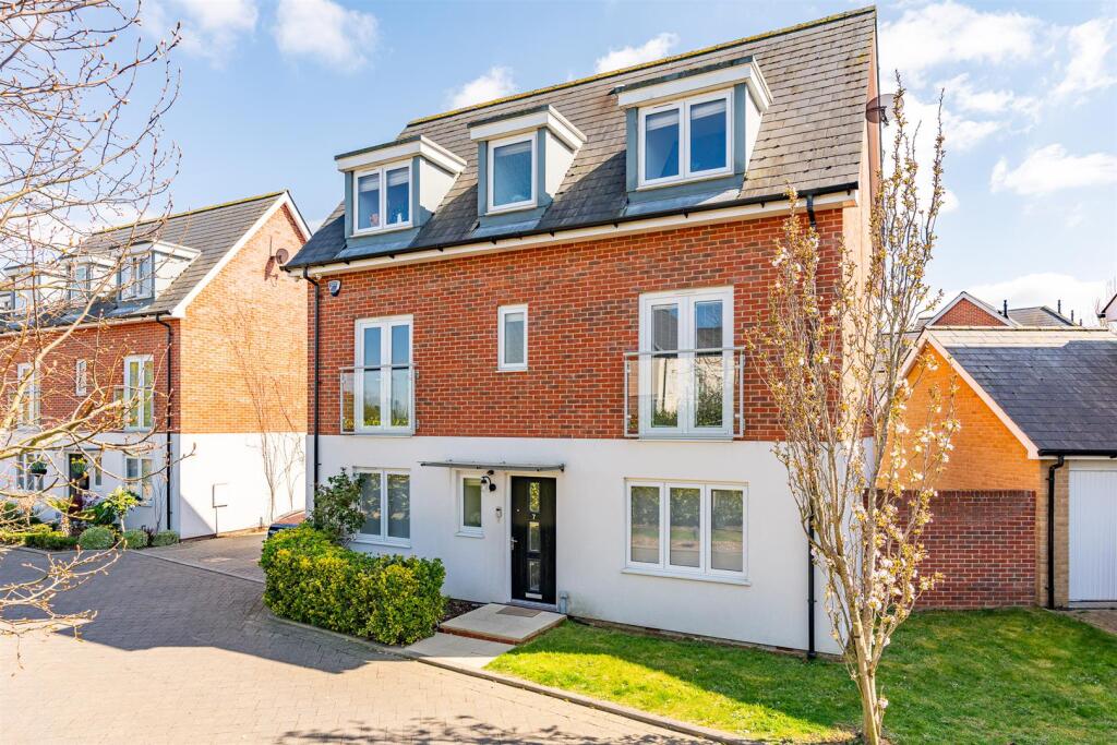 Additional image 18 of Appletree Way, Welwyn Garden City