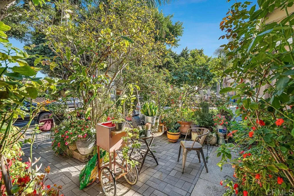 Additional image 20 of 927 S Eucalyptus Ave, Inglewood, CA 90301