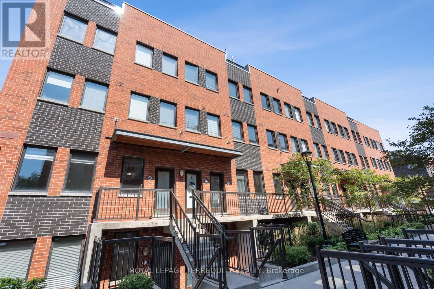 31 - 871 WILSON AVENUE|Toronto (Downsview-Roding-CFB), Ontario M3K1E6