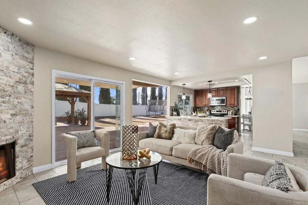 Additional image 9 of 1401 Corte Rapallo, Escondido, CA 92026