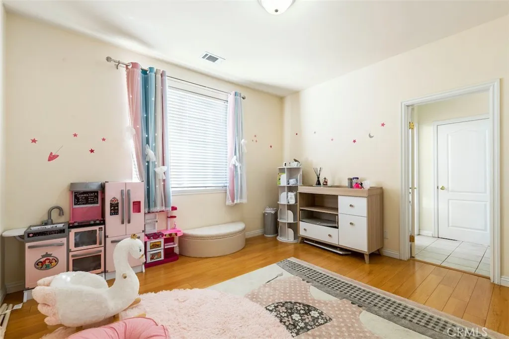 Additional image 19 of 417 California Street Unit F, Arcadia, CA 91006