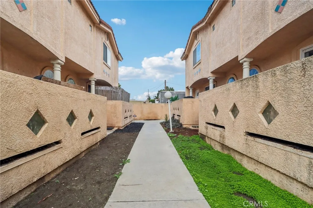 Additional image 43 of 15928 Hunsaker Ave Unit 7, Paramount, CA 90723