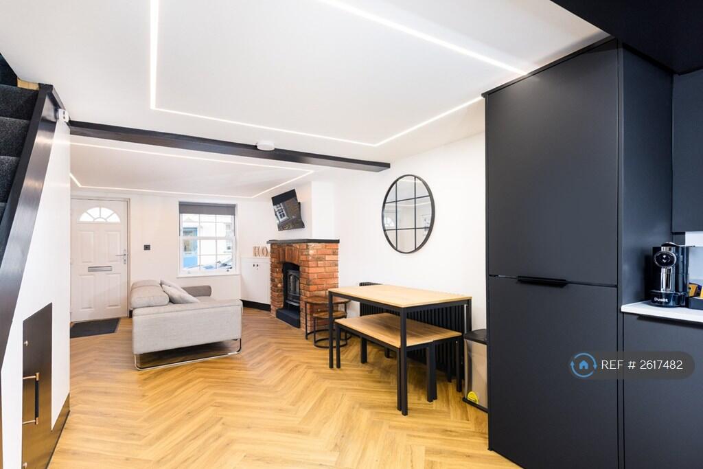 Additional image 6 of High Street, Redbourn, AL3