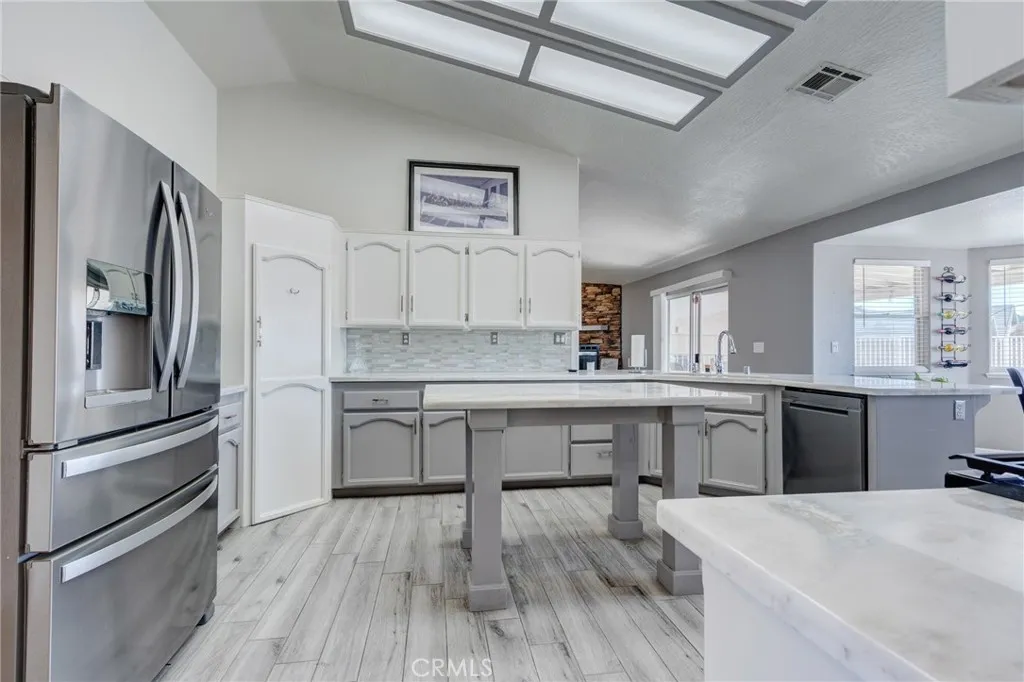 Additional image 14 of 19783 Lara Lane, Apple Valley, CA 92308