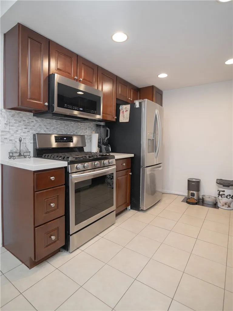 Additional image 57 of 14527 Plummer St Unit 202, Panorama City, CA 91402